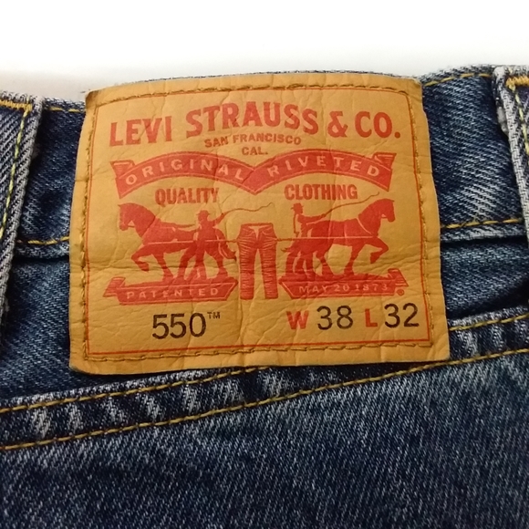 ☆☆SOLD☆☆ Levi's 550 Relaxed Fit Straight Leg Jeans - Picture 5 of 5